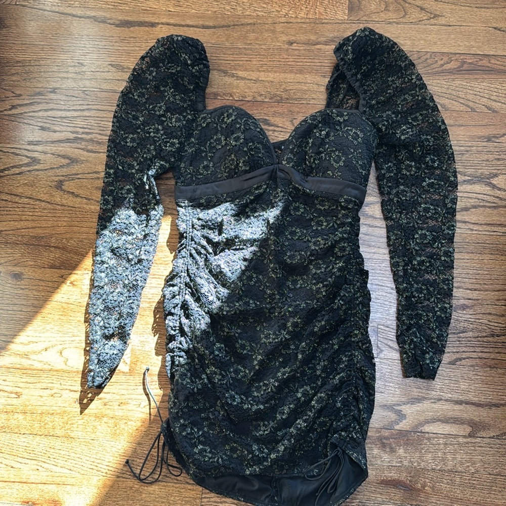 For love & lemons lace mini dress size medium - Picture 3 of 4